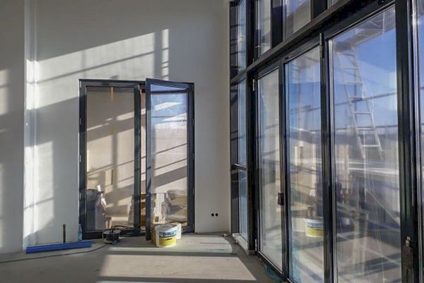 Heizhaus-Studio 1.3 Ansicht Zugang Loggia